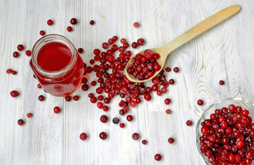 Preparation of frozen cranberry fruit drink in the form of ingredients