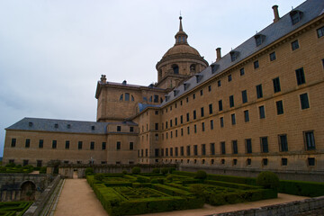 monastyr park ogród rośliny natura widok  © Piotr