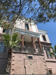 old house in the city