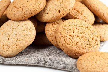 not very sweet dry and crunchy cookies