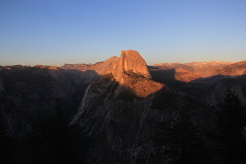Fototapeta na wymiar Sunset Half Dome view from Glacier Point in Yosemite National Park, California