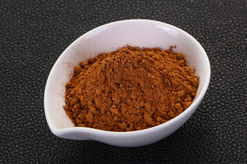 Cocoa powder in the bowl