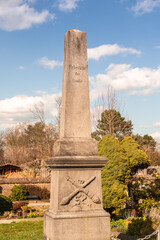 große Stele , Familiengrabstein mit Fackelsymbolen