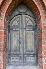 Alte rustikale Eingangstür