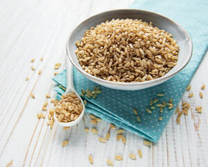 Raw brown rice