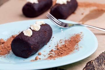 cake is made of butter, sugar, sponge cake