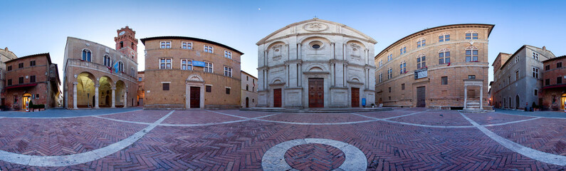 Obraz premium Panorama of the Tuscan Renaissance city of Pienza, Orcia Valley, Italy.