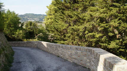Mura di cinta dell'antico borgo di Monte Montanaro