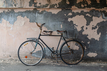 Fototapeta na wymiar Vintage bike. Vehicle. Transport. Cycling.