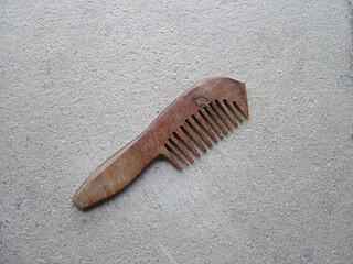 comb on the sand