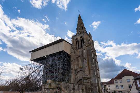 The collegiate church of Saint Thomas of Canterbury from the 12th century, awaiting restoration after a partial collapse of its vault in June 2019.