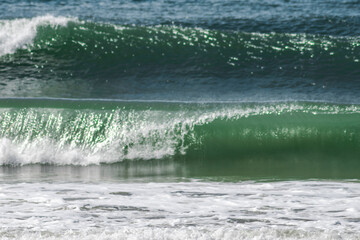 water flowing into the waves