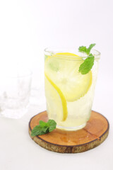 mojito cocktail with lime