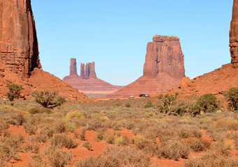 Fototapeta premium North Window viewpoint showing East Mitten butte to the right with Stagecoach butte in the distance, Monument Valley, Arizona