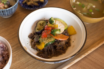 Korean traditional food beef bulgogi with vegetables.