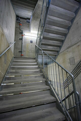 中央環状線山手トンネルの非常階段（目黒区・東京）