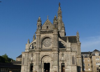 saint Anne cathedral in Auray 