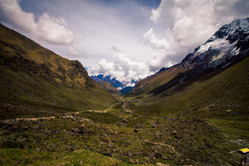 hiking trail in a valley in Peru