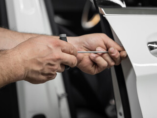 Obraz premium Repairing dents in a car