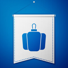 Obraz premium Blue Bell pepper or sweet capsicum icon isolated on blue background. White pennant template. Vector