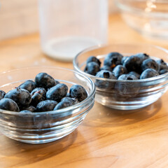 bowl of blueberries