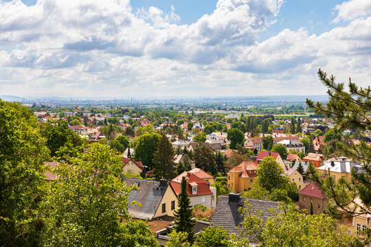 Aussicht auf Dresden und Radebeul im Elbtal vom Weinberg aus