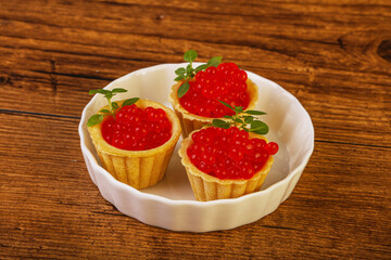 Apetizer - tartlet with red caviar
