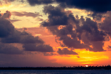 Fototapeta premium Pôr-do-sol na praia de Serrambi.