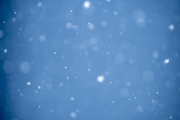雪が降るイメージ