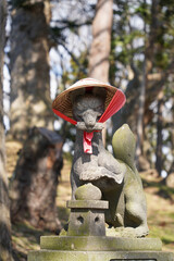 福島県会津鶴ヶ城内の稲荷神社狐の狛犬