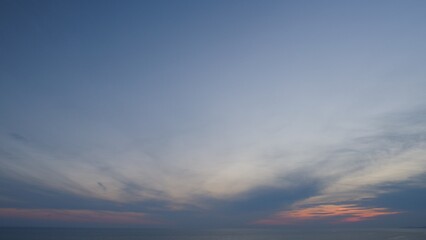 Obraz premium Sunset over sea water