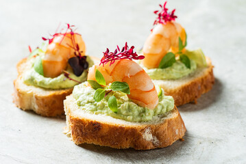 canape with cream cheese and shrimps