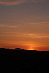 Landschaft mit Sonnenuntergang