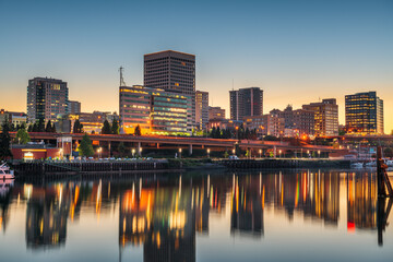 Fototapeta na wymiar Tacoma, Washington, USA downtown skyline on Commencement Bay.