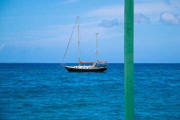 Obraz premium Boat in caribbean sea
