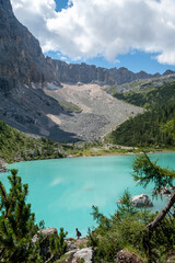 Le lac de Sorapis et son glacier dans les Dolomites, Sud-Tyrol, Italie, , 2020