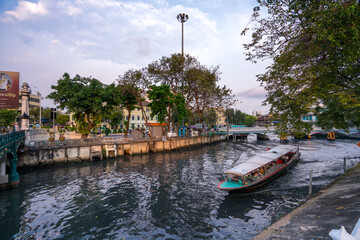 canal and boats