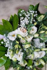 Obraz na płótnie Canvas wedding bouquet flowers weddings rings