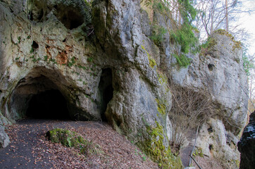 Obraz premium Grotte Neideck near the ruins of Neideck Castle in Franconian Switzerland, Germany