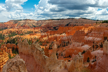Shadow and light with the hoodoo rock formations in Bryce Canyon, Bryce Canyon national park, Utah,...