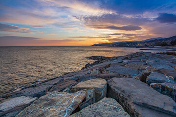 Fototapeta na wymiar Sonnenuntergang an der Ligurischen Küste