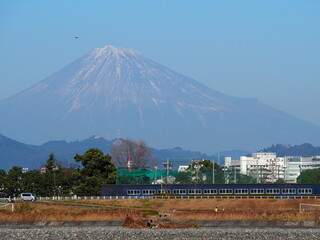 積雪の少ない富士山