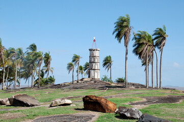 Amérique du Sud, Guyane, Kourou, l'historique tour Dreyfus était utilisée pour communiquer avec les îles du Salut grâce au code Morse.