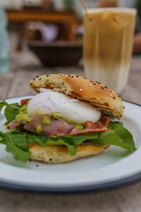 brunch bagel