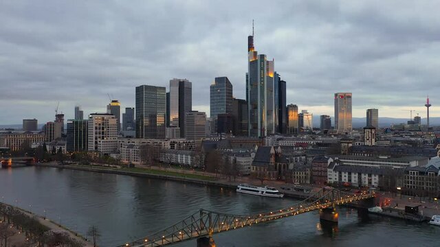 Frankfurt Skyline - Drohnenaufnahme