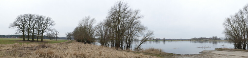 Fluss Elbe bei Gorleben 3