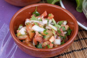 Ensalada de tomate y cebolla