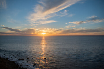 Fototapeta na wymiar Sunset over pacific ocean in Rancho Palos Verdes