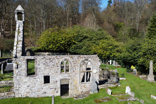 Logie Old Kirk Can Be Found On The North Eastern Edge Of Stirling, Not Far From Stirling University. Logie Parish Church, Which Was Built In 1805, Still Has Its Own Cemetery (churchyard). 