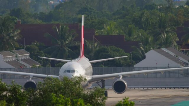Wide body airliner ready to fly